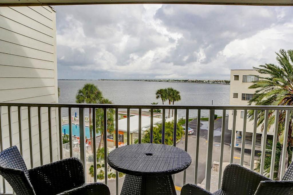 410-Gorgeous Views, Waterfront, Wifi, Pool And Close To Bucs Stadium Тампа Экстерьер фото